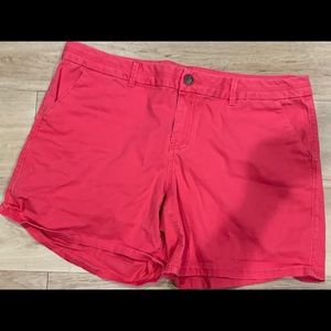 Women’s PLUS Button up shorts size 20 Coral